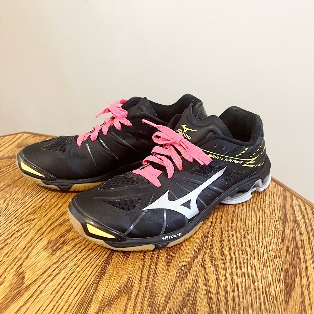 Mizuno Wave Lightning SR Touch Women’s Volleyball Shoes - Size 9.5